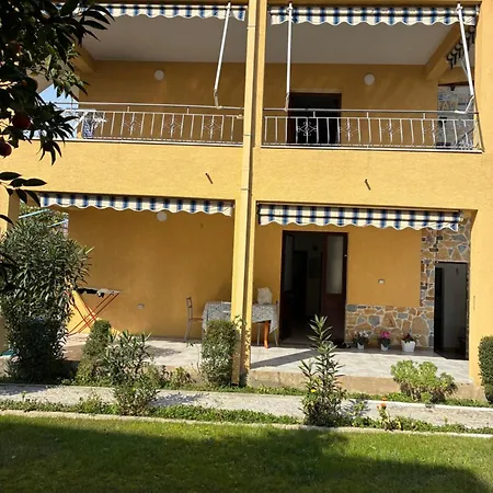 Privatunterkunft Aliaj Durrës