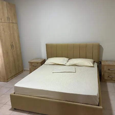 Privatunterkunft Aliaj Durrës
