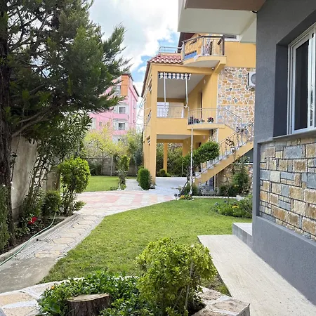 Aliaj Privatunterkunft Durrës